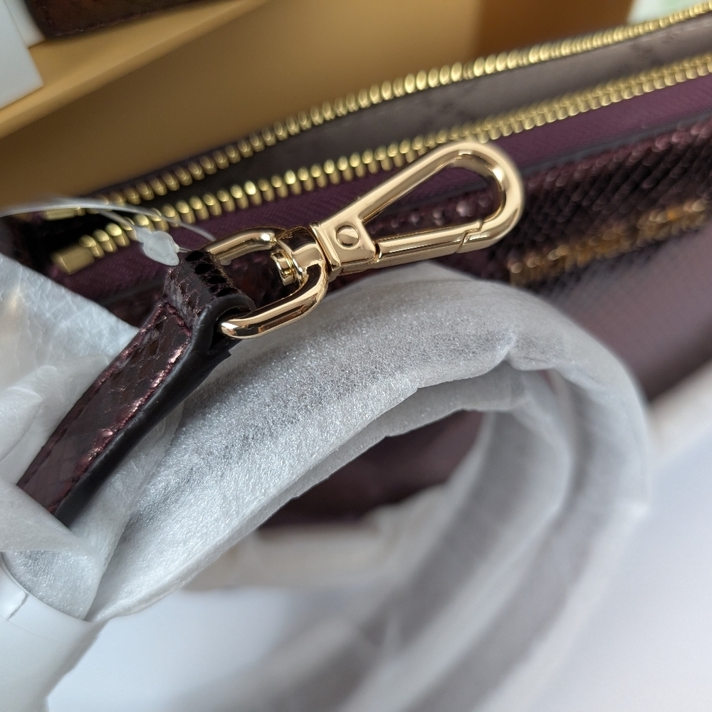 Michael Kors Oxblood Rouge Sombre Crossbody Tote and Wallet Box Set - Picture 6 of 16